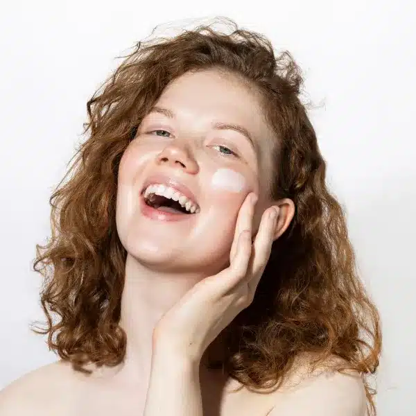 mergina-pasitepusi-uoga-uoga-makiazo-baze